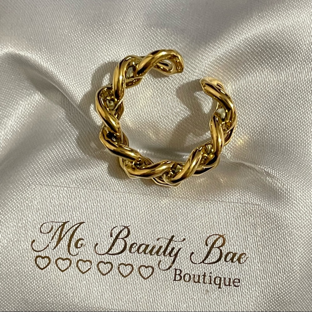 Gold Chain Ring - Picture 3 of 6